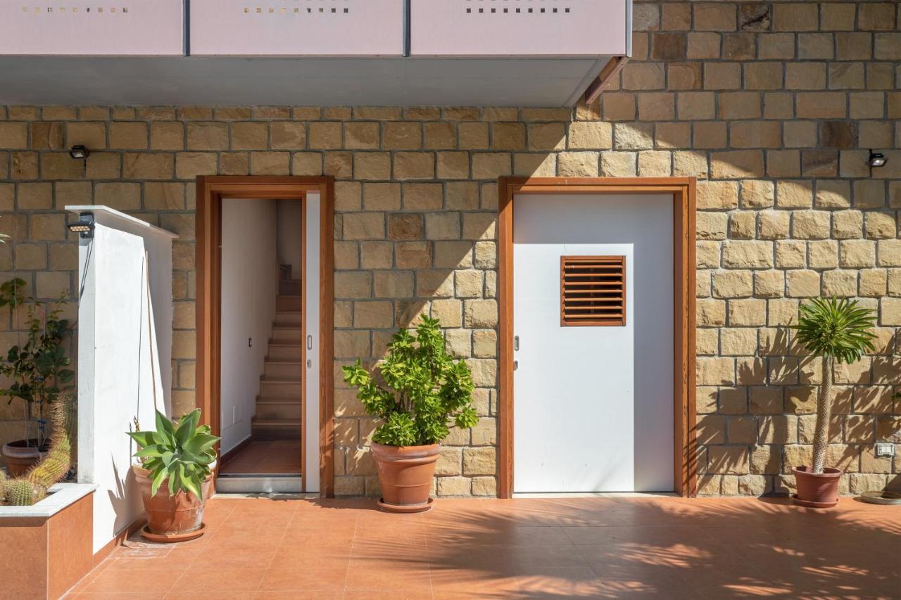 Villa Mendolia Ai Caracoli Termini Imerese Exterior photo